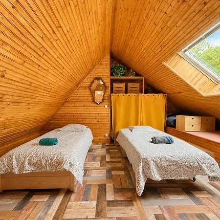 بيت للعطل Maison Familiale Au Avec Grand Terrain Arbore Irai