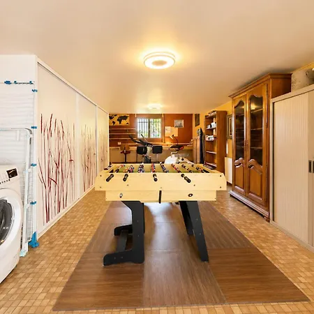 Maison Familiale Au Avec Grand Terrain Arbore بيت للعطل