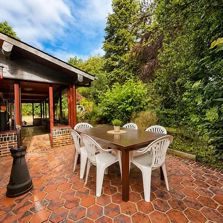 بيت للعطل Maison Familiale Au Avec Grand Terrain Arbore